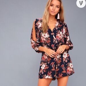 Lulu’s Luck And Love Romper Floral Women’s Small Navy Long Sleeve